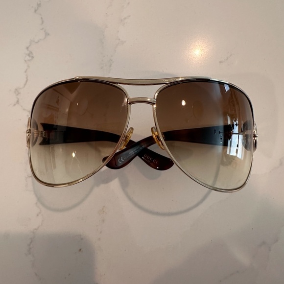 GUCCI Aviator Bamboo GG Gold and Brown Sunglasses - Picture 9 of 9